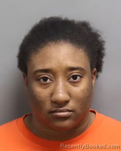 Mugshot of SIANI NAEEMA THOMAS