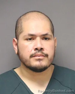 Mugshot of ROBERTO CARLOS SANTOS