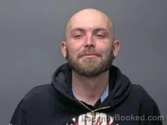 Mugshot of DEVIN D REED