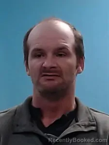 Mugshot of Louie Carl Riddell