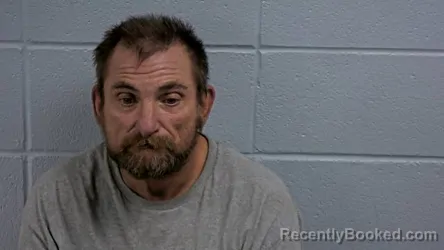 Mugshot of DARRELL R JR HIGGS