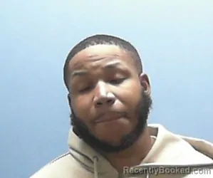 Mugshot of DARIAN D BROWN