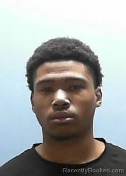 Mugshot of JOSEPH E JR LOWE