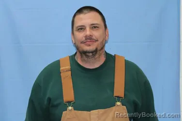 Mugshot of DUSTIN DWAYNE DAVIS