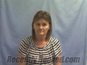 Mugshot of SERENA DARNELL DIXON