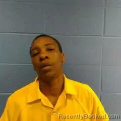 Mugshot of KENDRAYA WHITE