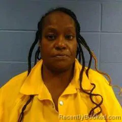 Mugshot of DANIELLE TENNANT