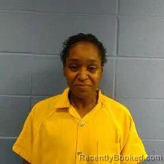 Mugshot of DEAIRA JONES