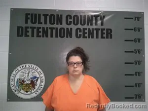 Mugshot of Elizabeth Nicole Summitt booked in Fulton County, Arkansas on October 11, 2026
