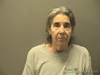 Mugshot of MARY LYNN DEEVER