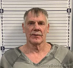 Mugshot of ROBERT FIELDS