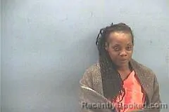 Mugshot of LAQUITA ROBINSON booked in Hempstead County, Arkansas on April 22, 2026