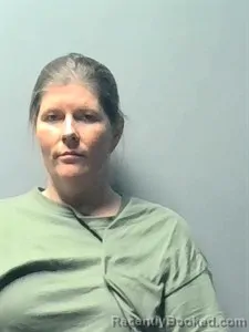 Mugshot of Tracy Henderson booked in Independence County, Arkansas on April 4, 2026