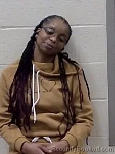 Mugshot of LASHAE DOMUNIGUE DEPRATTO