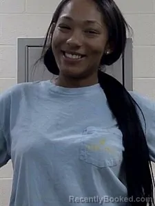Mugshot of BRITTANY MARIE THOMAS