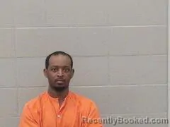 Mugshot of Deandre R Brothers