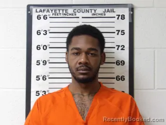 Mugshot of JONTAVIUS CURRY