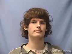 Mugshot of ASHTON CARTER