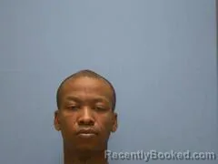 Mugshot of CORDES TAVON-DAQUAN THOMAS