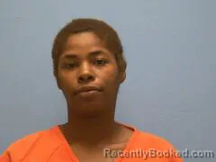 Mugshot of RAQUELLE CHERELLE HARRIS