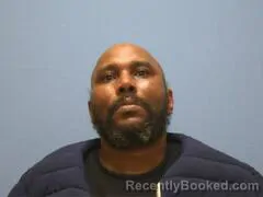 Mugshot of ROBERT CARLOS LOVE