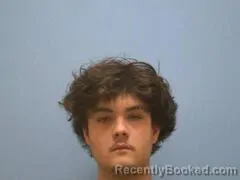 Mugshot of JOSE M IV OLIVARES