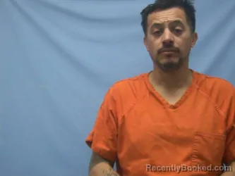 Mugshot of EFRAIN NMI HERRERA