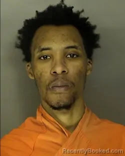 Mugshot of JERVAE JABRELL KINLOCH