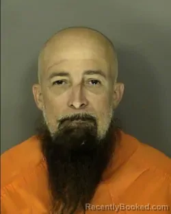 Mugshot of ROBERT WILLIAM MCGUINNESS