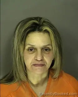 Mugshot of SUZETTE LUZ BARROS