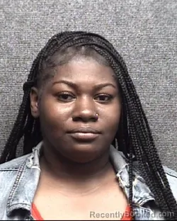 Mugshot of JARVAREIA DYESHA MCDANIEL booked in Horry County, South Carolina on March 22, 2026