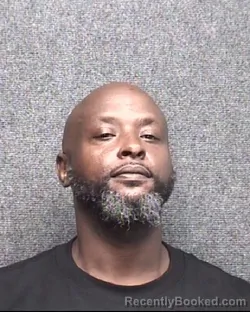 Mugshot of SIRRONE XAVIER GLOVER booked in Horry County, South Carolina on April 4, 2026