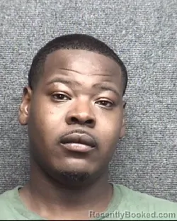 Mugshot of TYQUE SAVON CRAWFORD booked in Horry County, South Carolina on April 3, 2026