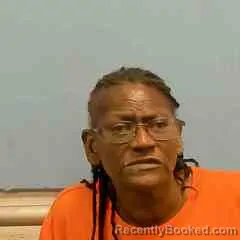 Mugshot of MARY FLOYD