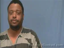 Mugshot of DEUNDRA NEAL