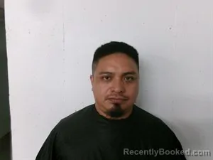 Mugshot of Geronimo Hernandez booked in Searcy County, Arkansas on May 25, 2026