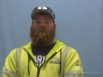 Mugshot of DUSTIN D'WAYNE RUTH