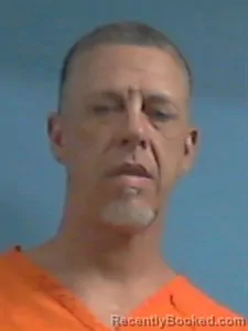 Mugshot of Robert TRASK SWANSON