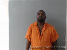 Mugshot of Demarcus Bradshaw