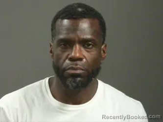 Mugshot of Tavares Smith