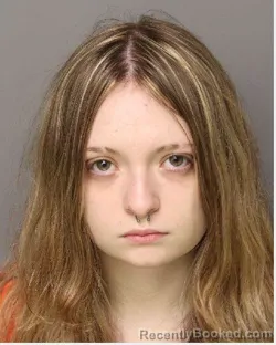 Mugshot of CLAIRE ROUGEAUX SOUZA