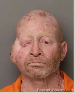 Mugshot of OMAR MOORE