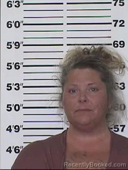 Mugshot of KENDRA JENE WARD booked in Appanoose County, Iowa on April 19, 2026