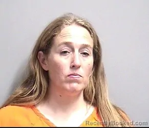 Mugshot of AMY JO HOFBAUER