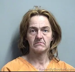 Mugshot of AMANDA MICHELLE KISS