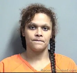Mugshot of TERIONA KATERIA LEE DEEDS
