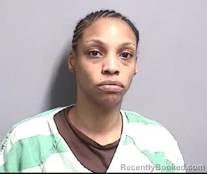 Mugshot of FRANCHETTA DUBRONTE DOMI MONDS booked in Dallas County, Iowa on April 9, 2026