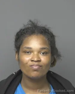 Mugshot of RAYSHONANDA MARIE BROWN booked in Dubuque County, Iowa on May 18, 2026