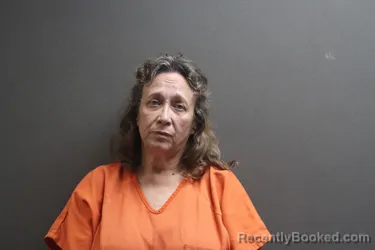 Most wanted individual Lonna Lewis – Labette County, Kansas